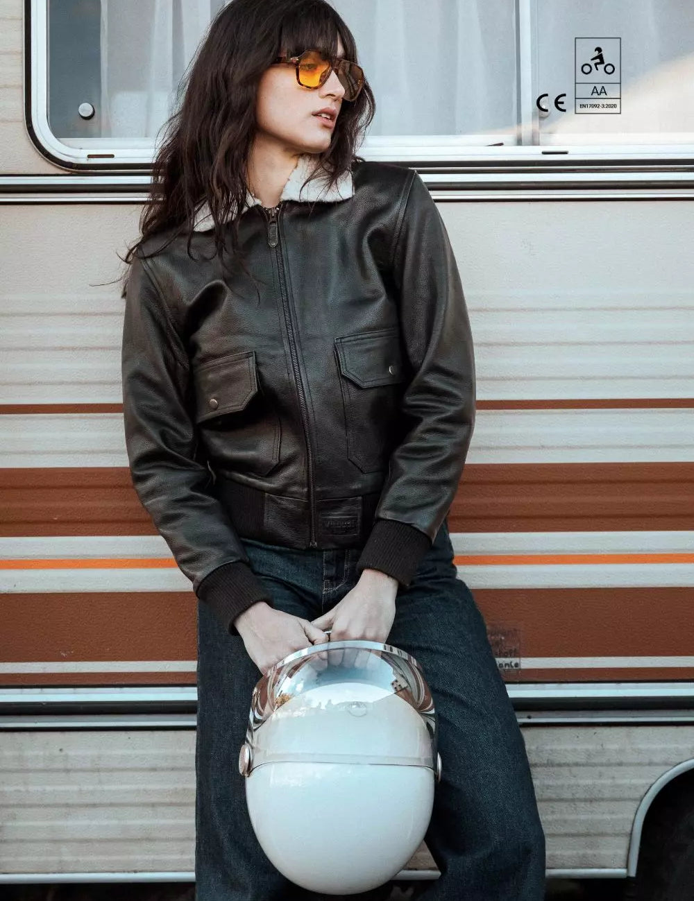 blouson_aviateur_725c2c98-a74b-4ec1-8a41-f1659ead174d.webp