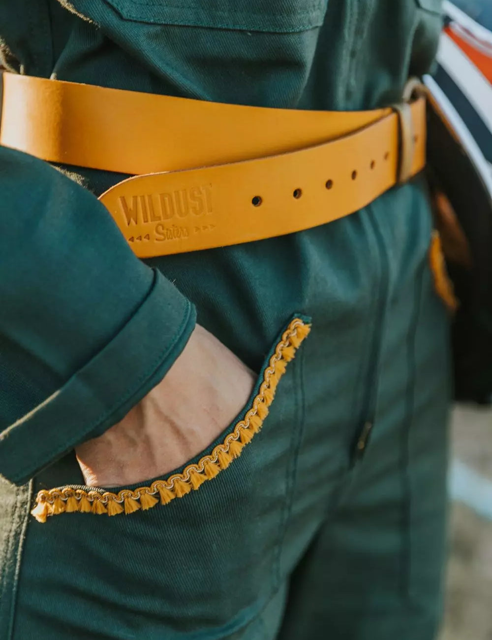 ceinture_sacoche_moutarde.webp
