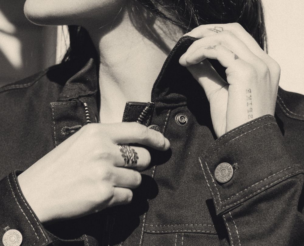 COLLAR FIXINGS
