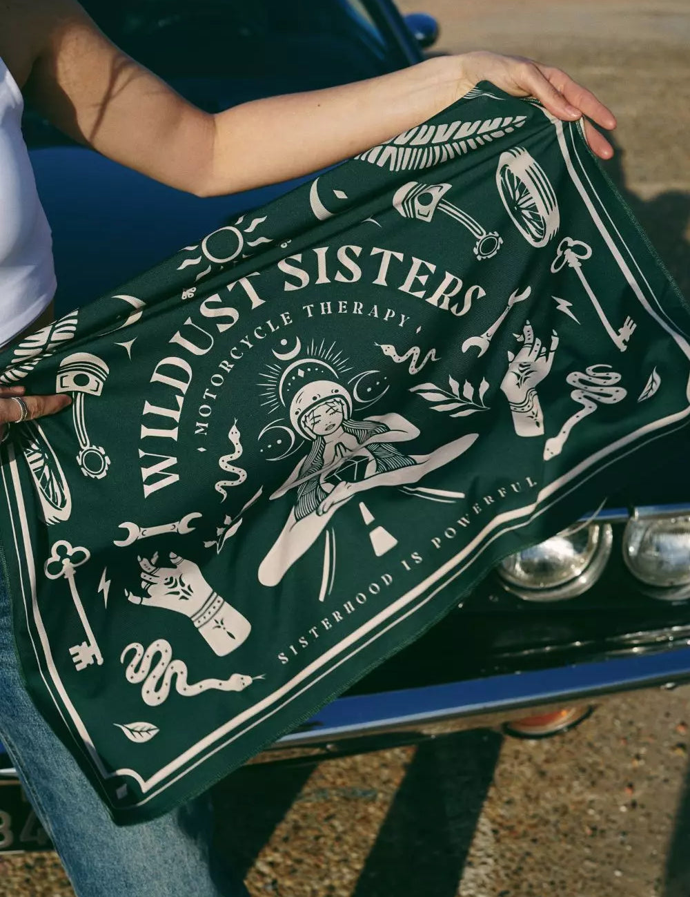 foulard_moto_vert_wildust.webp