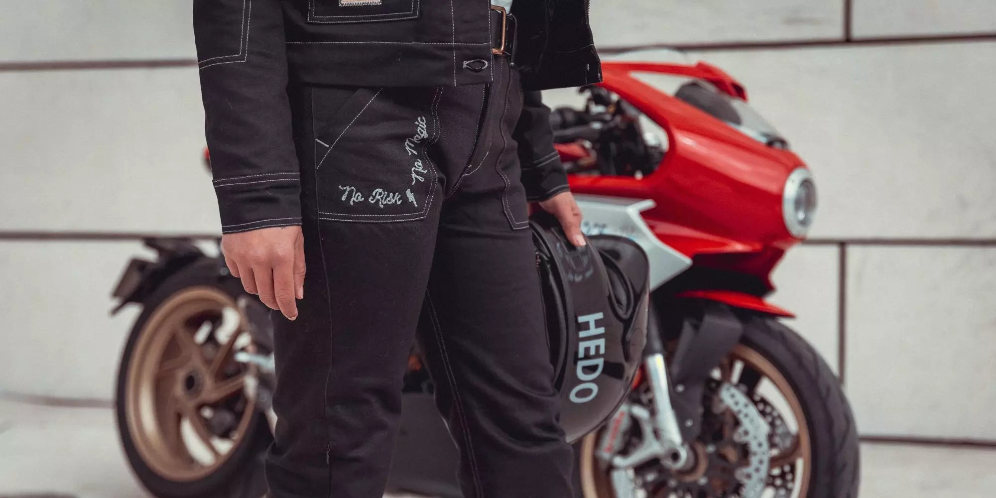 CARGO OVERLAND - BLACK