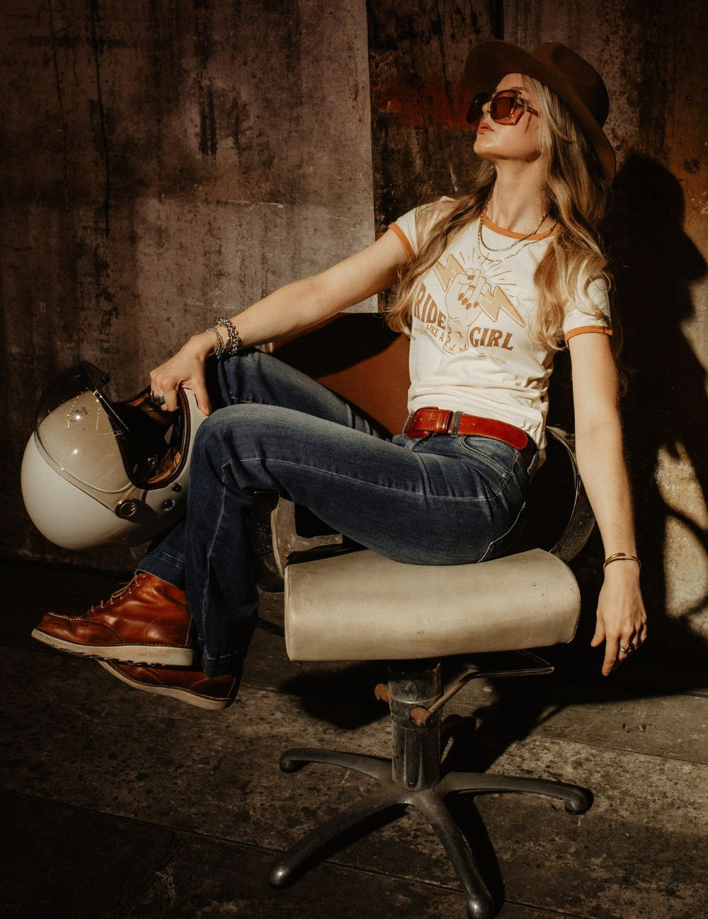 ringershirtridelikeagirlwildust.jpg