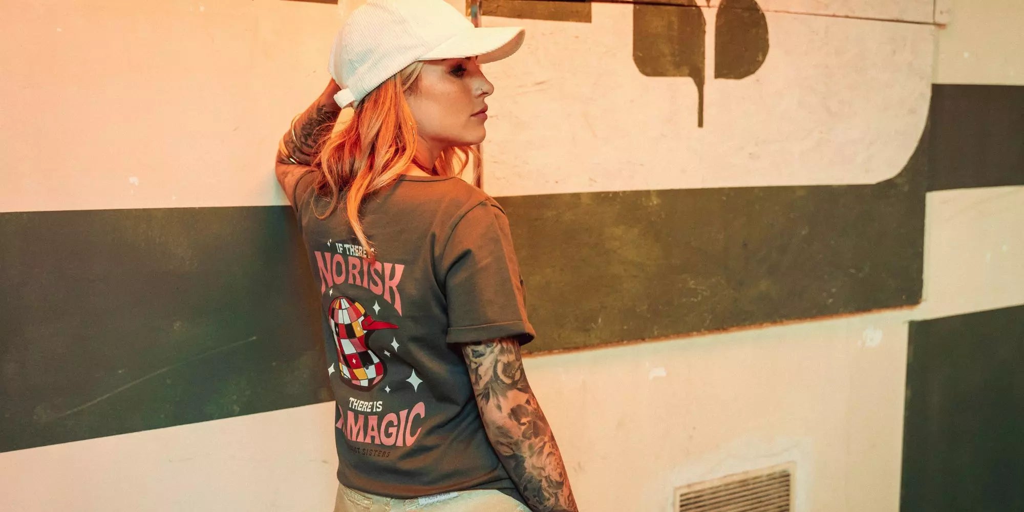 T-SHIRT - MAGIC