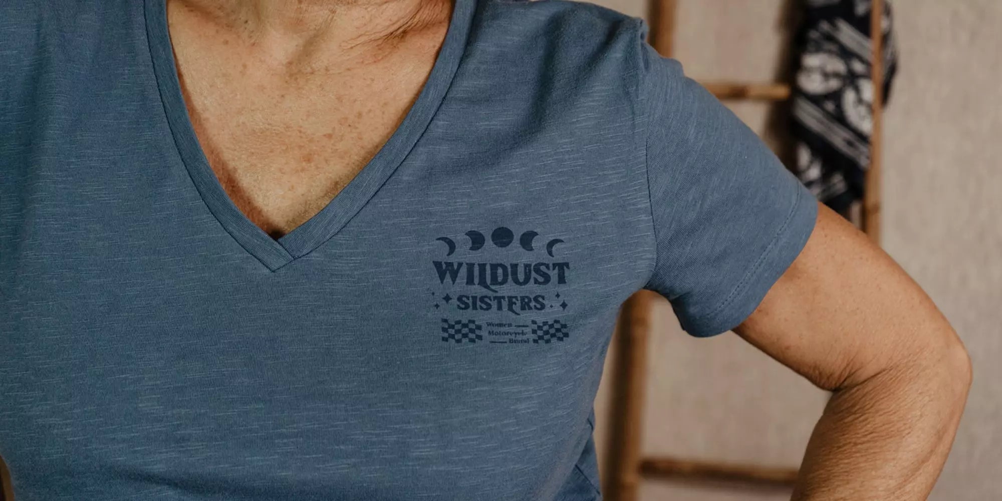 T-SHIRT - WILDUST SISTERS