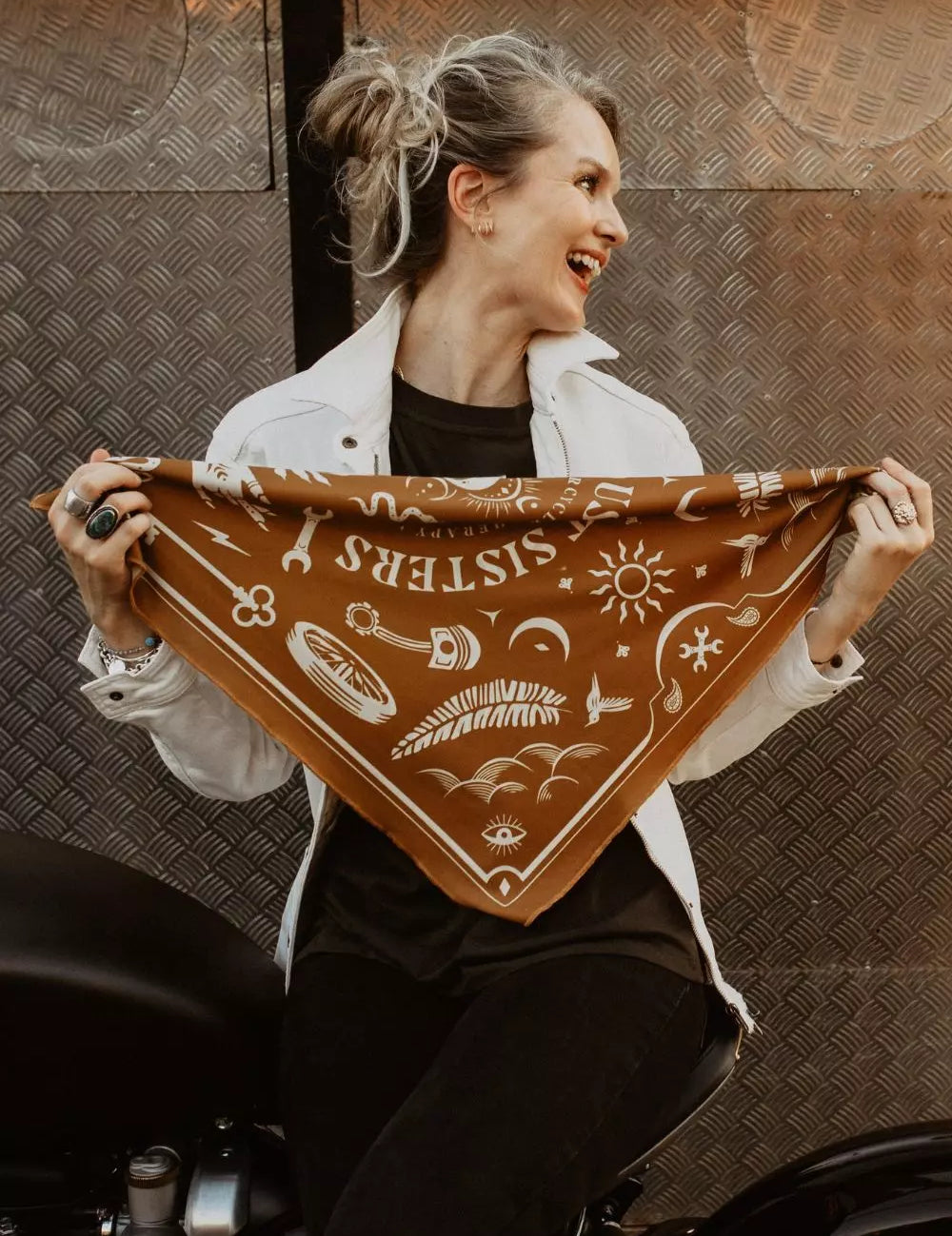 foulard_moto_therapy_camel.webp