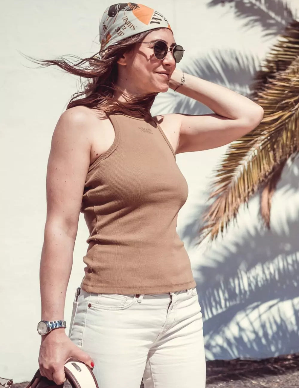 tank_top_sand.webp